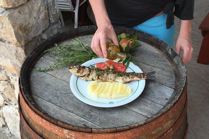 Elaphite Islands Cruise with Local Gastronomy at Captain's House - Sipan’s two-hour pause