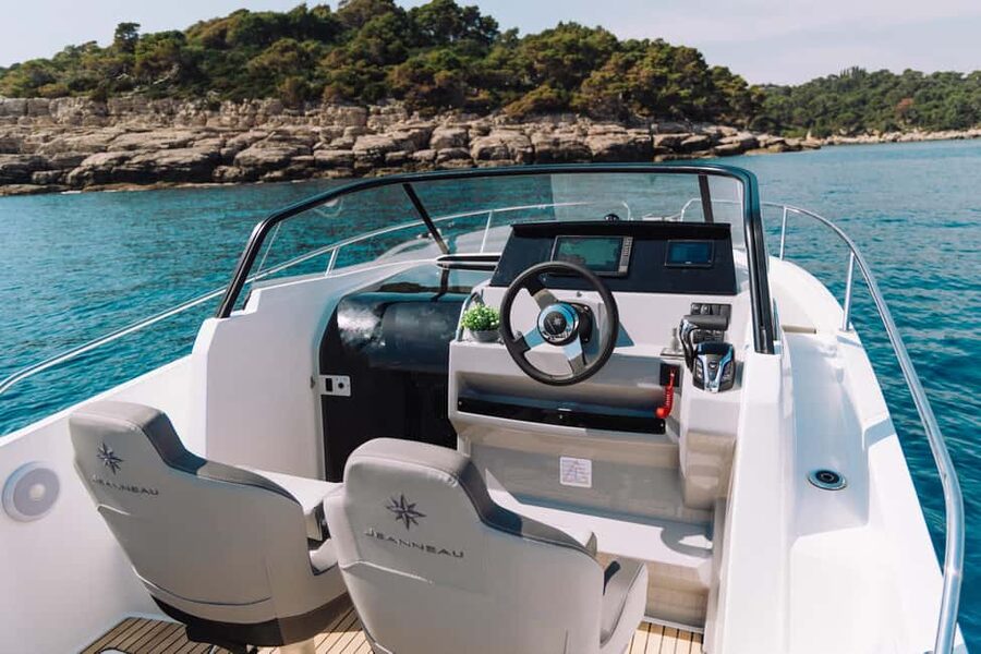 Elaphite Islands: Private boat tour (Cap Camarat 7.5wa) - Lopud, Šunj Beach, and time ashore