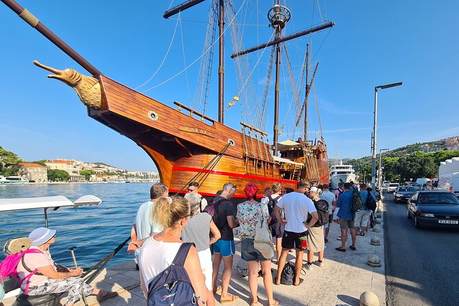Elaphiti Islands On The Luxury Pirate Ship Karaka Dubrovnik - Koločep: pine trees, a fishing village, and a family farm
