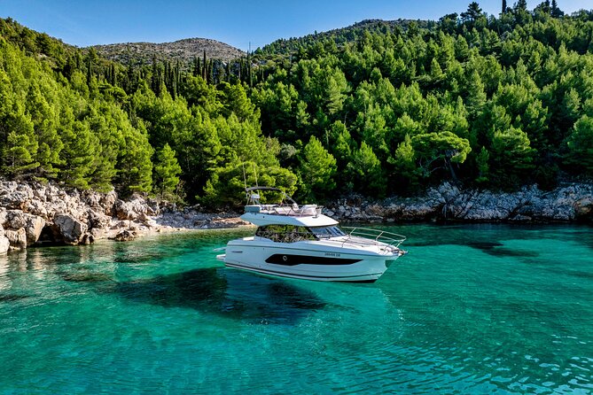 Exclusive Luxury Yacht Tour of the Elaphiti Islands - Šipan adds villages, vineyards, and a possible lunch stop