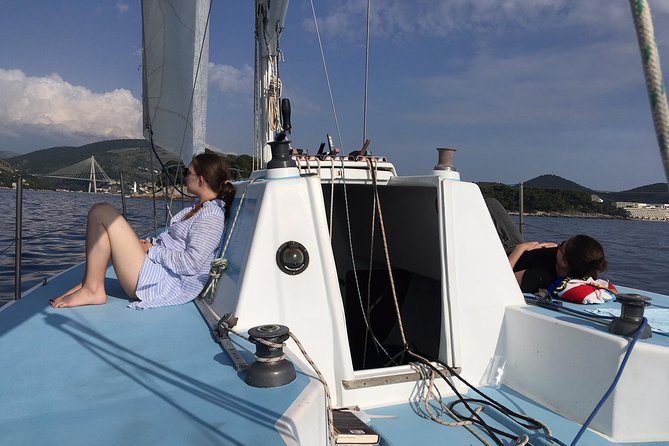 Experience full day sailing from Dubrovnik to Elaphiti islands - The boat, comfort, and group size