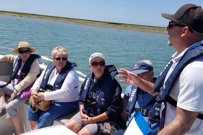Faro - Ria Formosa tour with visit to 2 islands (Deserta, Farol) 3.5 hours - Farol on Culatra: a village stop, not just another beach
