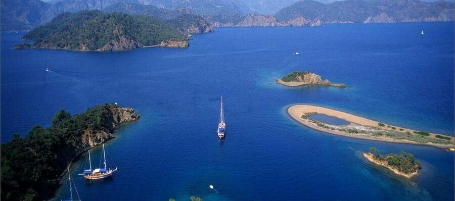 Fethiye: 12 Islands Boat Tour with Lunch and Hotel Pickup - Lunch, drinks, and what you really pay for
