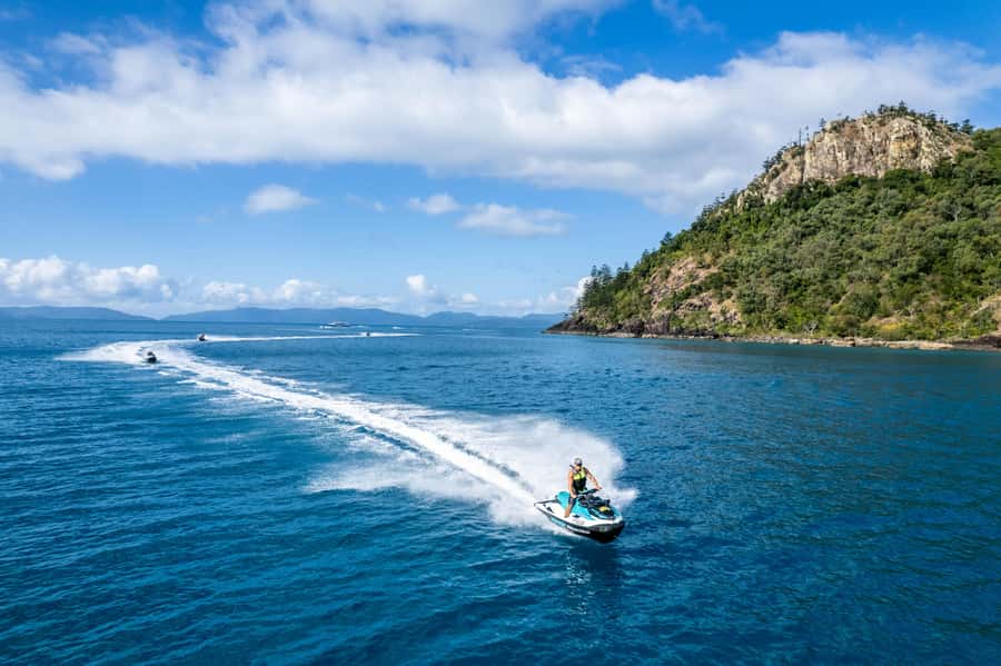 From Airlie Beach: Two-Island Safari - The safety briefing and first minutes on the water