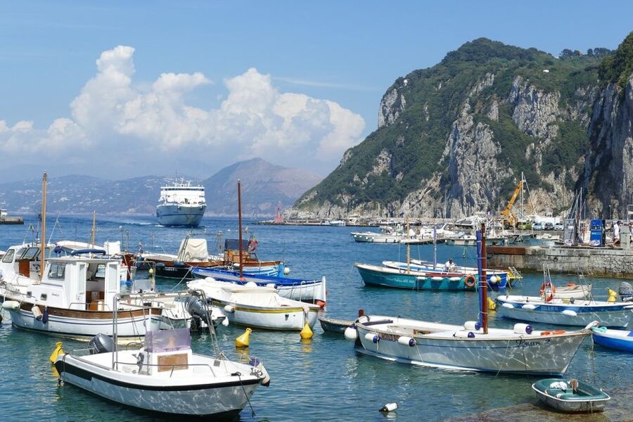 From Amalfi: Li Galli and Capri Islands Boat Tour - Why Capri works best from a small boat