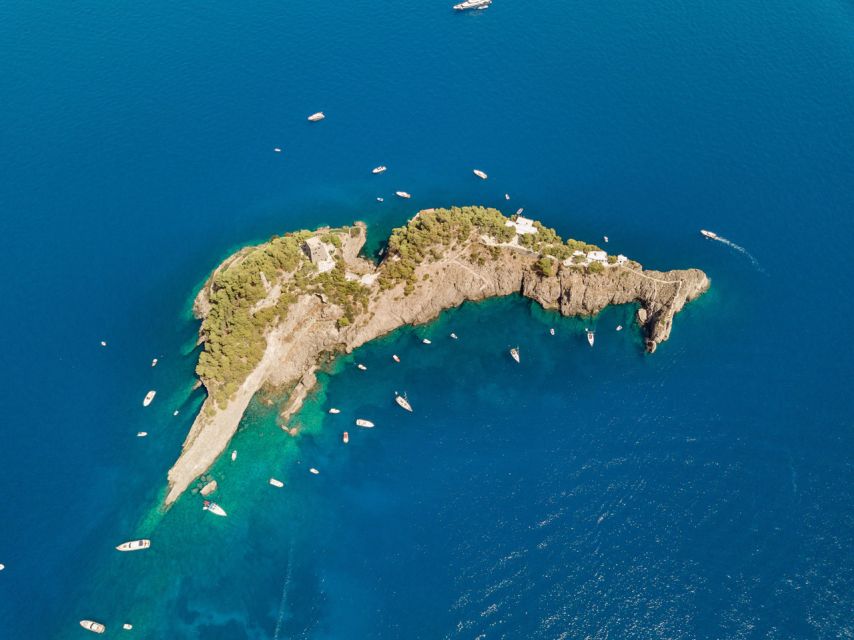 From Amalfi: Li Galli and Capri Islands Boat Tour - Punta Campanella and the first swim