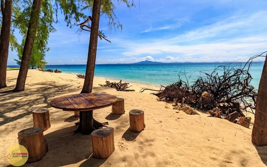 From Ao Nang: Phi Phi Islands Day Tour by Boat with Lunch - Starting early from Ao Nang