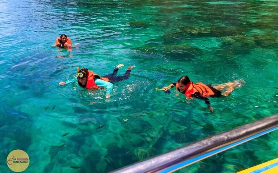 From Ao Nang: Phi Phi Islands Day Tour by Boat with Lunch - Lunch and free time on Phi Phi Don