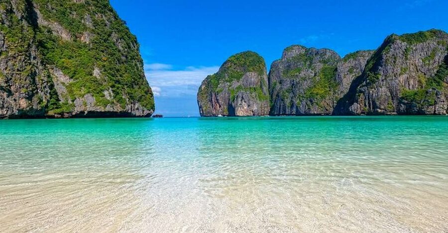 From Ao Nang: Phi Phi Islands Day Tour by Boat with Lunch - The guides make a practical difference