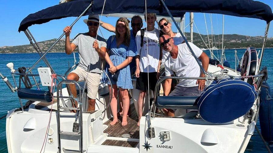 From Cannigione: Sailboat Tour in La Maddalena Archipelago - Aperitif and lunch on the water