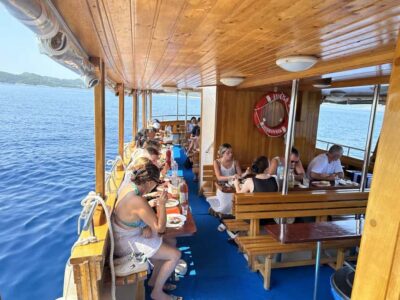 Elaphite Islands Day Trip with Lunch