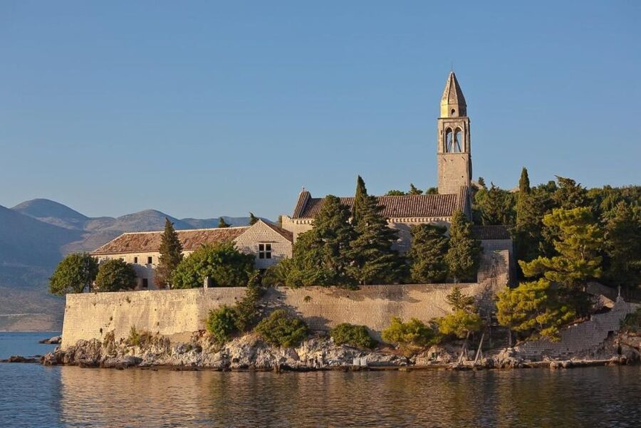 From Dubrovnik: Elaphite Islands Day Trip with Lunch - What the $70 price really includes