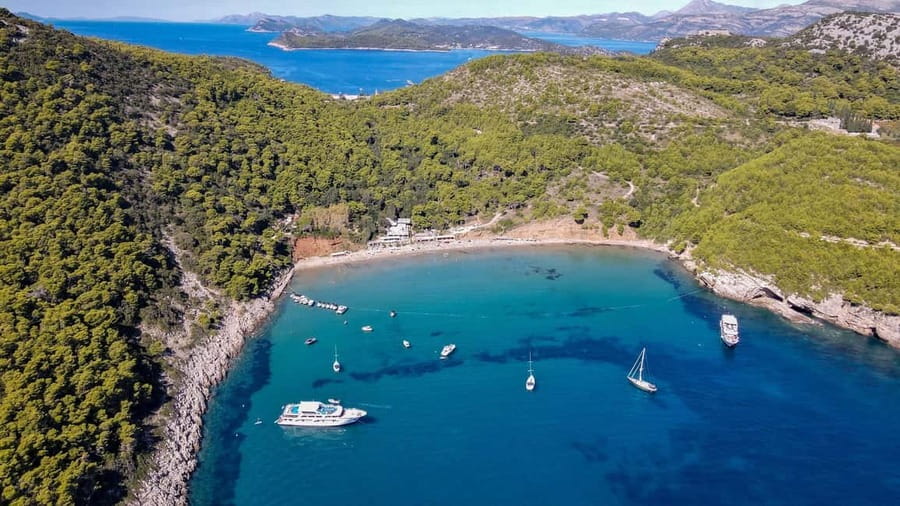 From Dubrovnik: Elaphiti Islands & Blue Cave Speedboat Tour - Koločep and the green-cave stop
