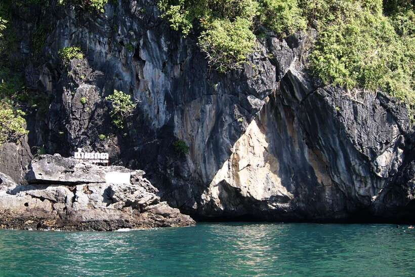 From Koh Lanta: 4 Islands Adventure- Emerald Cave&Koh Kradan - Koh Ma adds a second look below the surface