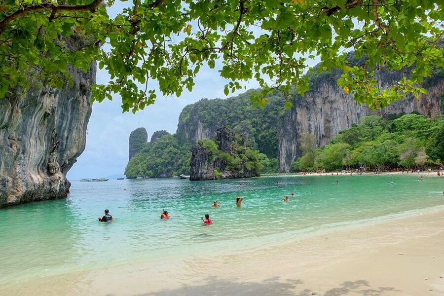 From Krabi: Hong Islands Day Trip by Speedboat with Lunch - What the $41 price really covers