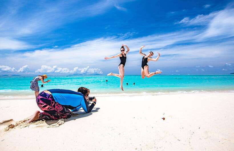 From Krabi: Maya Bay, Bamboo & Phi Phi Islands Day Tour - Snorkeling beneath the cliffs at Phileh Lagoon