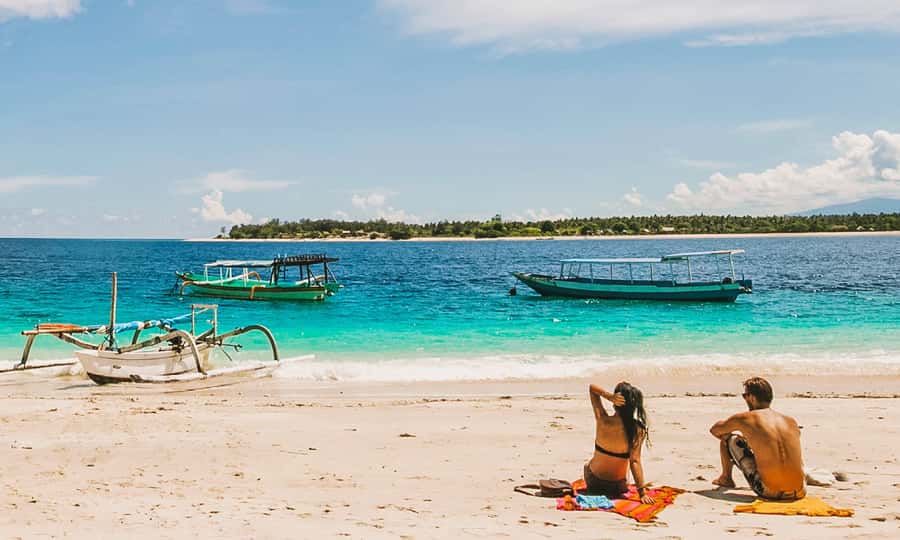 From Lombok: Private Gili Islands Trip w. Glass-Bottom Boat - Gili Air: start with fish and coral