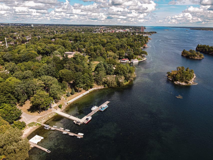 From Montreal: Kingston City Day Trip & 1000 Island Cruise - Royal Military College and Queen’s University