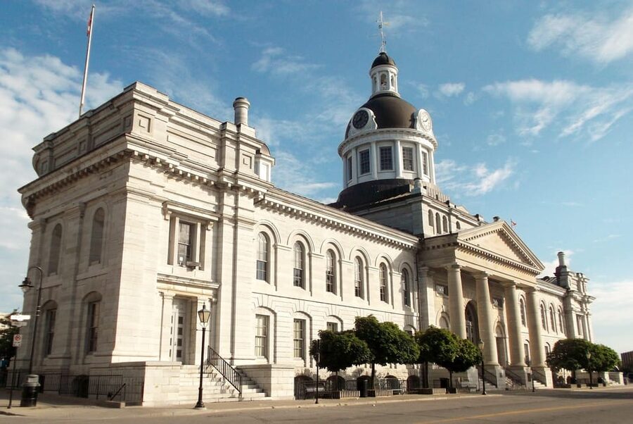From Montreal: Kingston City Day Trip & 1000 Island Cruise - What $122 includes, and what it does not