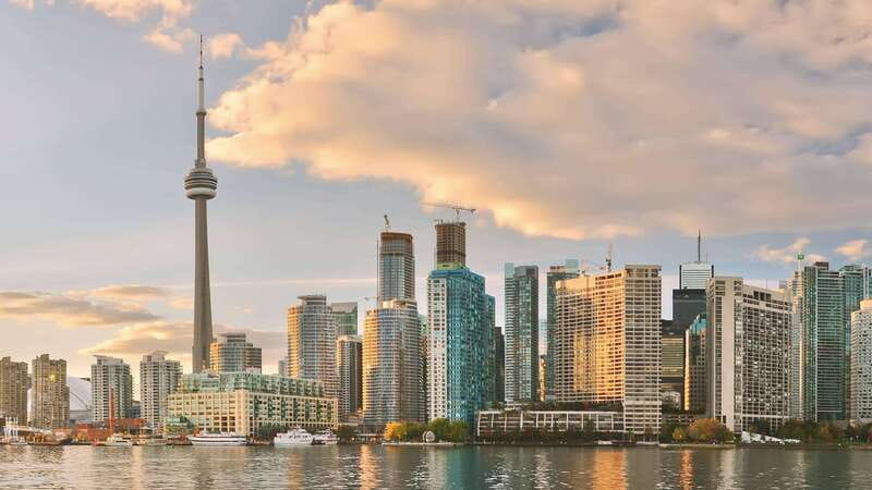 From Montreal: Toronto, Niagara Falls & 1000 Islands Tour - The Thousand Islands by boat