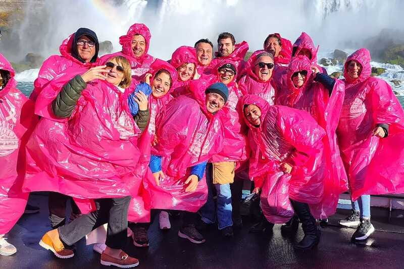 From NYC: Niagara Falls & 1000 Islands 3-Day Tour - Toronto in a few carefully chosen stops