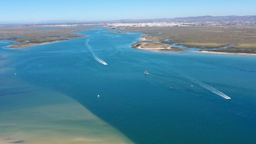 From Olhão: Ria Formosa 3-Island Full-Day Tour - Farol, where a lighthouse meets holiday homes