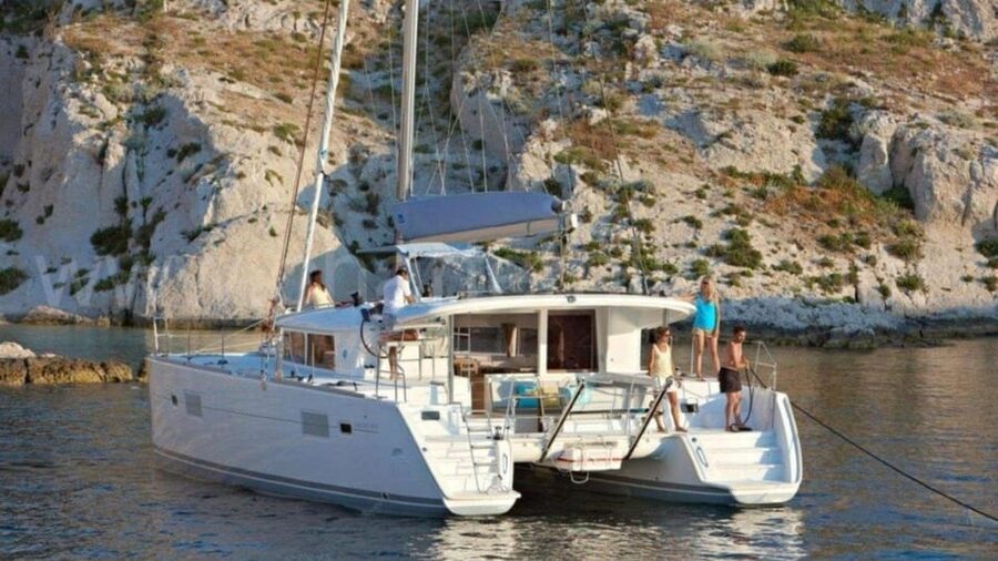 From Palau: Catamaran tour in La Maddalena Archipelago - Why La Maddalena works so well by catamaran