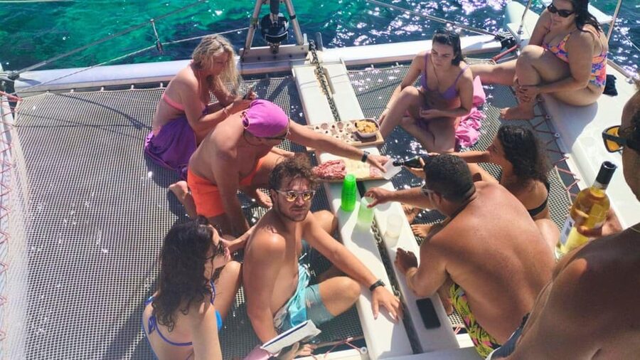 From Palau: Catamaran tour in La Maddalena Archipelago - A Sardinian lunch instead of a packed sandwich