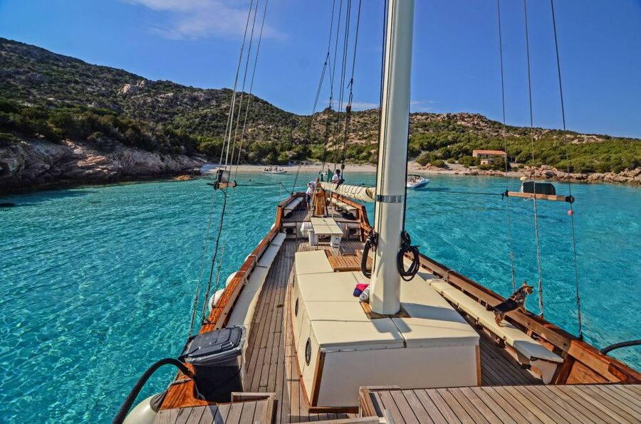 From Palau or La Maddalena: Archipelago Sailing Ship Tour - Space, shade, and the feel onboard