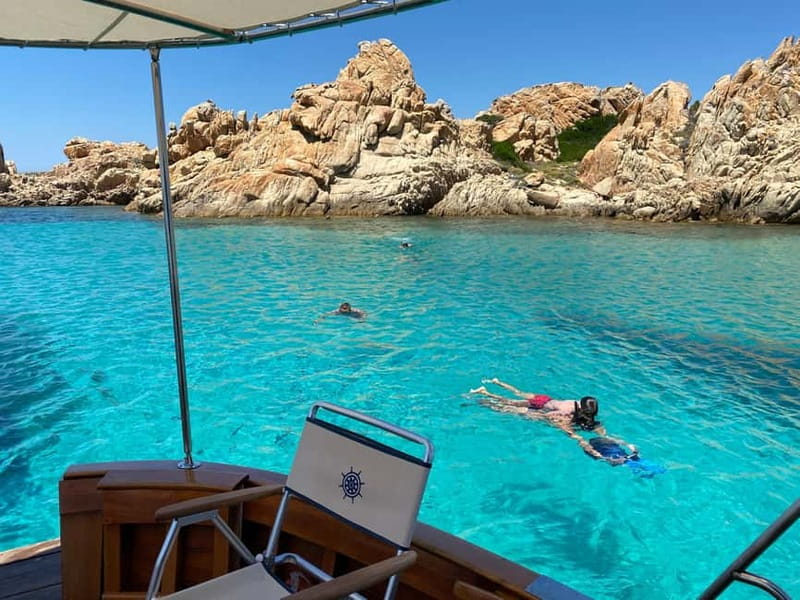 From Palau: Wooden Boat Tour to La Maddalena Archipelago - Who should book this trip
