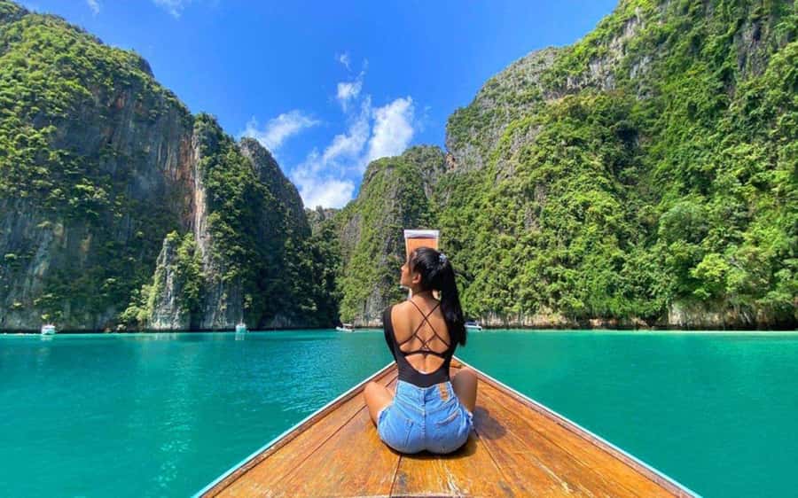 From Phi Phi: 6 Hrs Private Phi Phi Islands Boat Tour - Maya Bay and the cliffs of the Phi Phi Leh coast