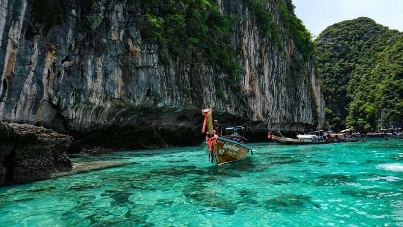 From Phi Phi: Full Day 7 Island Tour by Longtail with Sunset - Loh Samah Bay adds a quieter water stop