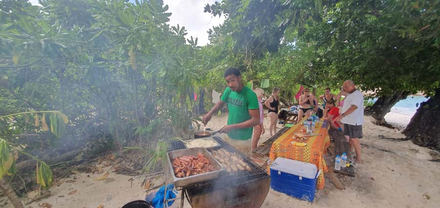 From Praslin: Cousin, Curieuse & St Pierre Islands Day Tour - Eight hours can feel longer than the map suggests