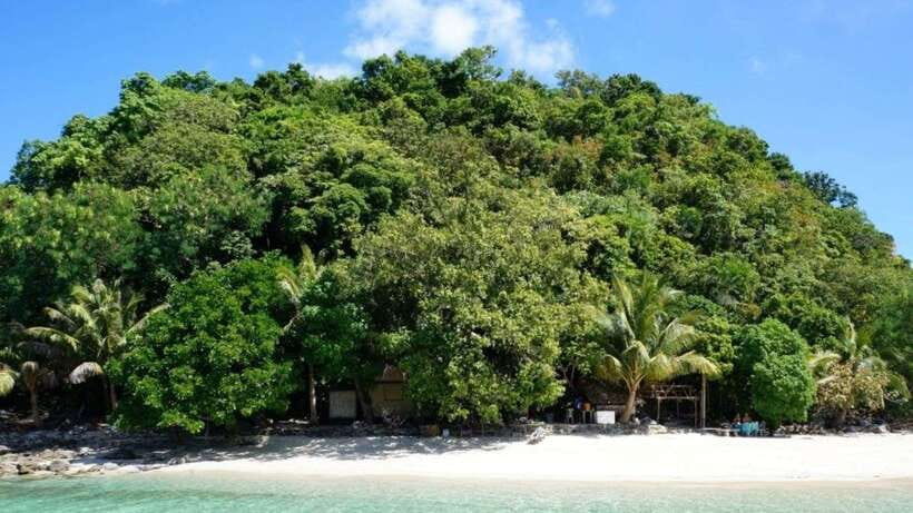 From Puerto Princesa: Port Barton & Island Hopping Day Trip - Meeting the boat and getting your gear