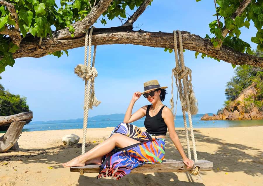 From Railay: Island Hopping Tour by Private Longtail Boat - Why the sunrise departure is worth considering