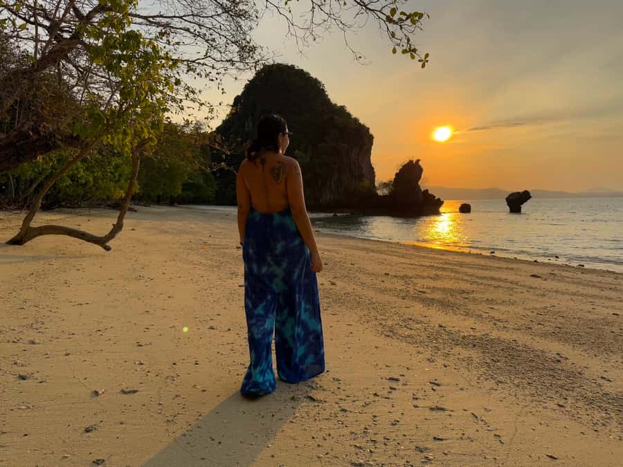 From Railay: Island Hopping Tour by Private Longtail Boat - Who will enjoy this trip most