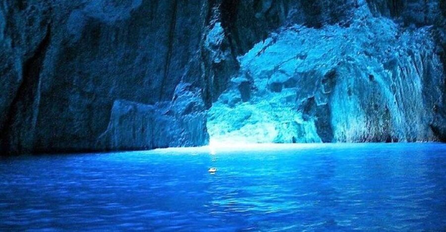 From Split: Blue Cave and 5 islands-Day Tour - Biševo’s Blue Cave and its brief blue glow