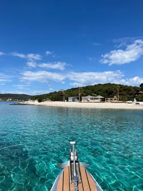 From Split: Blue Cave, Hvar & Mamma Mia, 5 island tour - The 80-minute run from Split