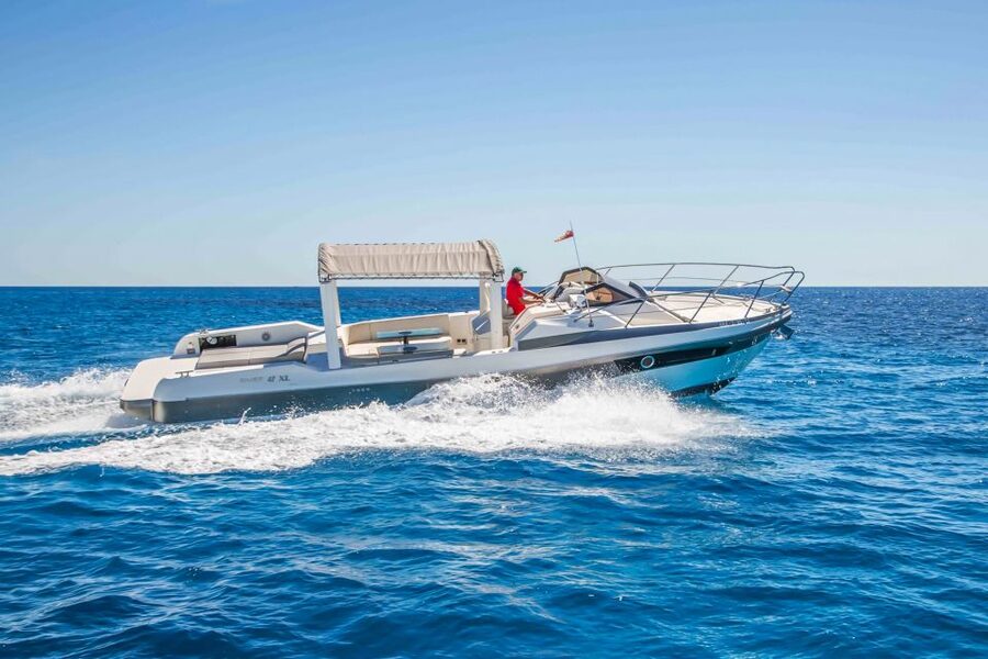 From Split: Blue Cave, Mamma Mia, Vis & Hvar 5-Island Tour - Why this boat trip works for a one-day visit