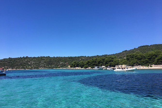 From Split: Half-Day Blue Lagoon and 3 Islands Boat Tour - What the guide adds to the day