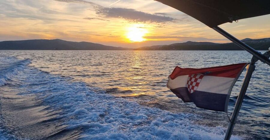 From Trogir: 3 islands half day tour with Blue Lagoon - Leaving Kamerlengo Castle for Krknjaši Blue Lagoon