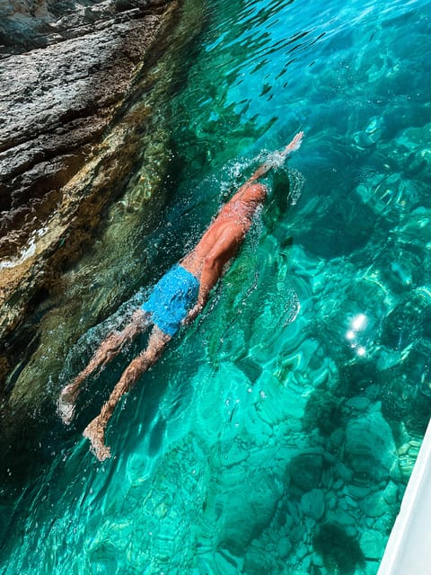From Vis : Island-Hopping Cruise with beach and Cave Stops - Key points at a glance