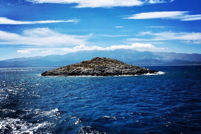 Full Day Boat Cruise to 3 Islands with optional pickup - Lunch, drinks, and the onboard mood
