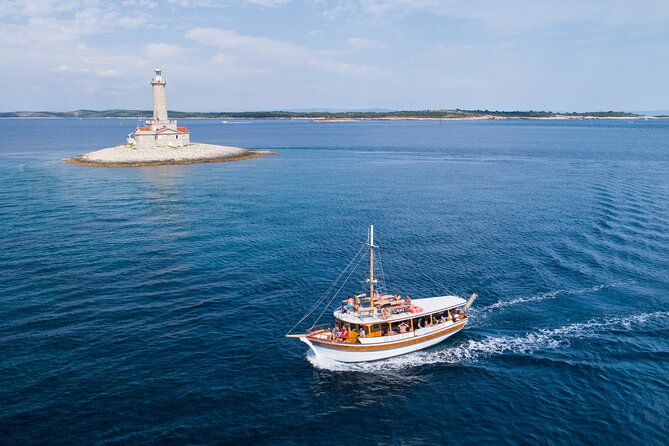 Full-Day Boat Tour of the Medulin Archipelago from Medulin - A swimming-first boat trip from Medulin