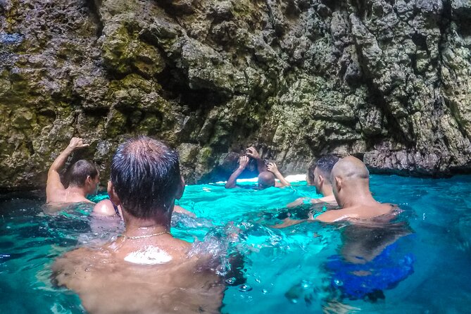 Full-Day Boat Tour of the Medulin Archipelago from Medulin - Lunch while the boat cruises the smaller islands