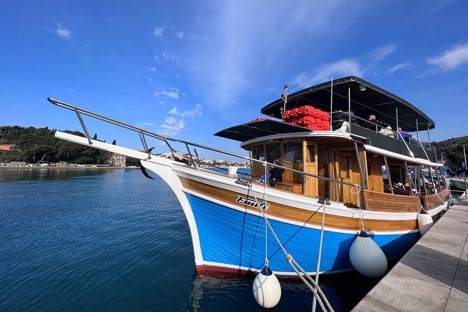 Full-Day Dubrovnik Elaphite Islands Cruise with Lunch and Drinks - Sipan: a quiet harbor and a short island pause