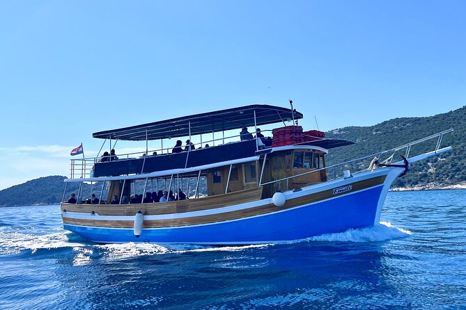 Full-Day Dubrovnik Elaphite Islands Cruise with Lunch and Drinks - Lunch is one of the strongest parts of the day