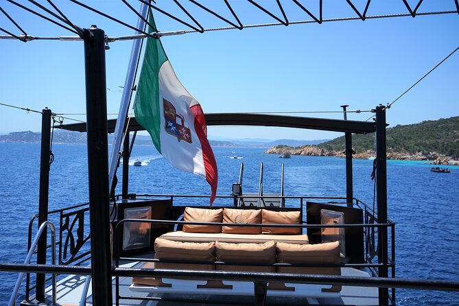 Full day private archipelago tour in La Maddalena - Service, comfort, and the human touch