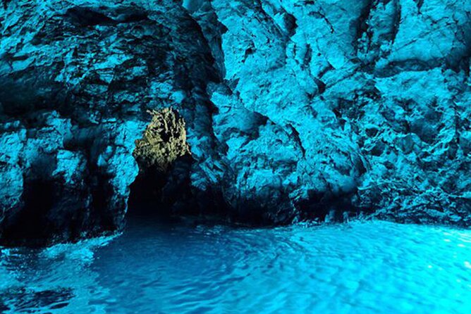 Full-Day Tour in Blue Cave and 5 Islands - All included - Monk Seal Cave and the quieter side of Biševo