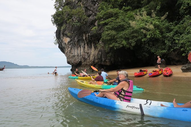 Half day 3 island, Kayaking (Talabeng Sea Cave) - Who will enjoy this Ko Lanta outing
